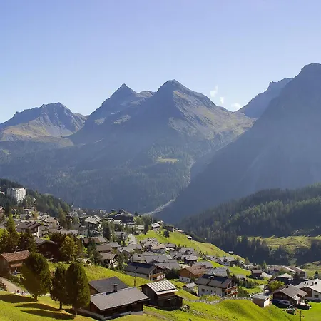 Appartamaint Tscherv By Vacations, Exklusive Im Zentrum Mit Blick Auf Den Untersee Und Berge Inkl Parkplatz アパート *