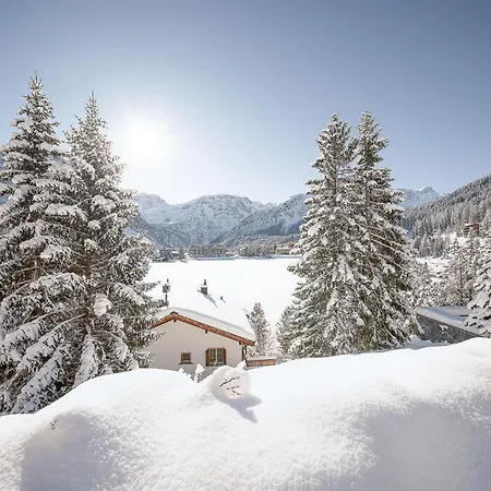 Appartamaint Tscherv By Vacations, Exklusive Im Zentrum Mit Blick Auf Den Untersee Und Berge Inkl Parkplatz * アローザ
